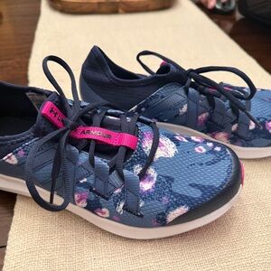 Under Armour Navy and Pink Patterned Sneakers